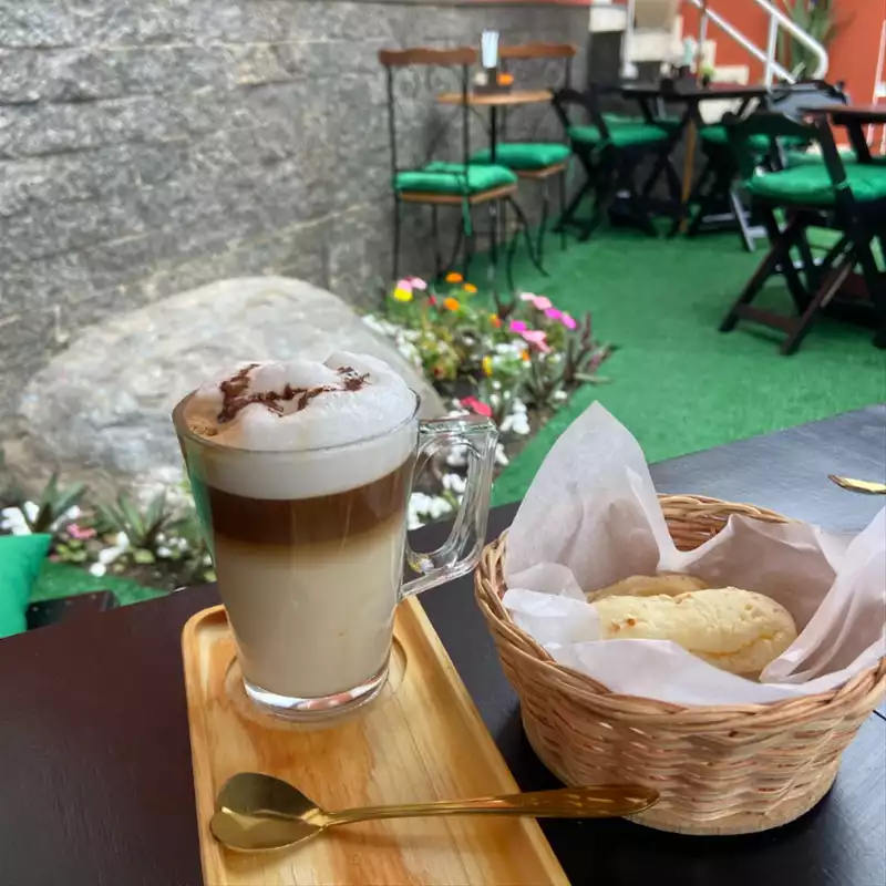 Novos restaurantes em Juiz de Fora | Cafeteria É Café